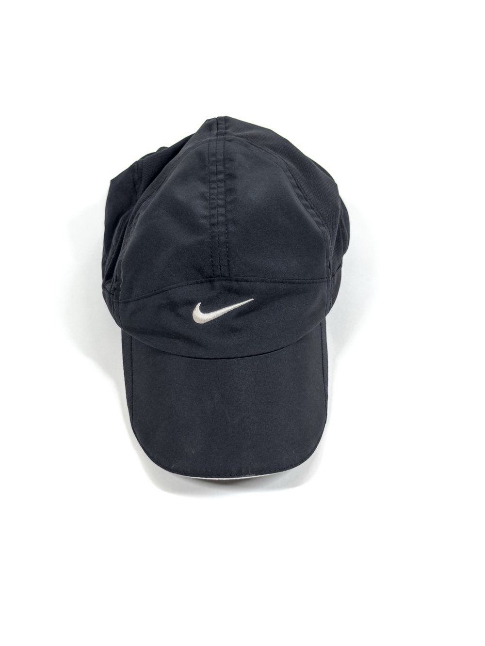 Nike Dri-FIT Featherlight Running Hat | Men's Strapback O/S | Black